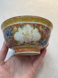 Two pairs of Chinese polychrome Bencharong bowls for the Thai market, 19th C.