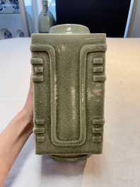 A Chinese celadon-glazed 'cong' vase, 19th C.