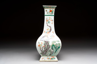 A Chinese famille verte 'zun' vase with floral design, 19th C.