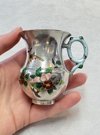 A pair of Chinese enamelled silver handled cups, Zu Wen 足紋 mark, 20th C.