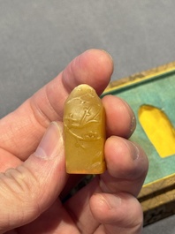 Five small Chinese tianhuang seals with a box, Eryue Xuan 二樂軒, Xinyu 心畬, Fu Ru 溥儒, Jiu Wangsun 舊王孫 and Luoshi Huiguan 羅室會館 mark, 19/20th C.