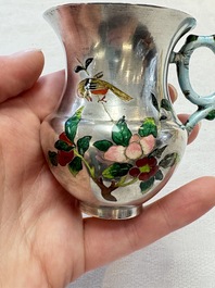A pair of Chinese enamelled silver handled cups, Zu Wen 足紋 mark, 20th C.