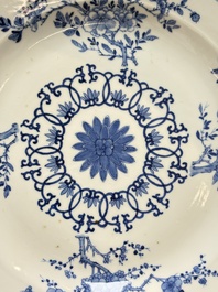 A Chinese blue and white dish with floral design, Kangxi mark, 19th C.
