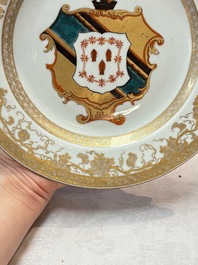 A Chinese armorial plate with the arms of Hanbury with Comyn in pretence, Yongzheng, ca. 1735