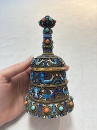 A pair of Chinese precious stone-inset and enamelled gilt-silver filigree bell-form covered boxes, silver mark, 19/20th C.
