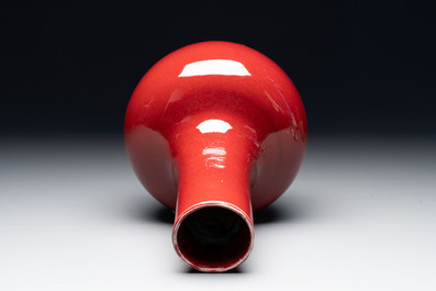 A Chinese copper-red-glazed bottle vase, 19th C.