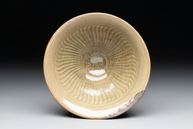 Two Chinese Yaozhou celadon bowls with anhua floral design, Song/Yuan