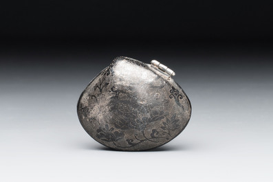 A small Chinese silver clam-shaped box with animals design, Tang/Song