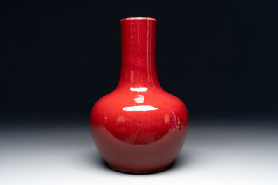 A Chinese copper-red-glazed bottle vase, 19th C.