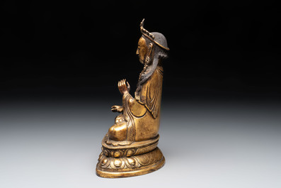 A fine Chinese gilt-bronze Bodhisattva, 18/19th C.