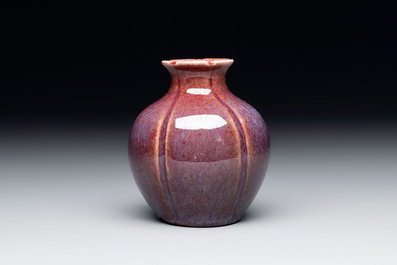 A Chinese flamb&eacute;-glazed 'pomegranate' vase, 18/19th C.