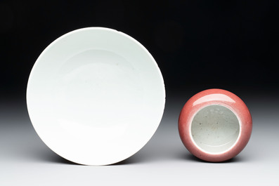 A Chinese copper-red-glazed bowl and brush washer, Xuande mark, 18/19th C.