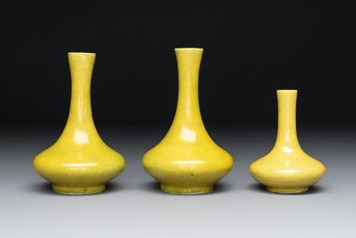 Three Chinese yellow-glazed vases and two turquoise-glazed vases, 19th C.