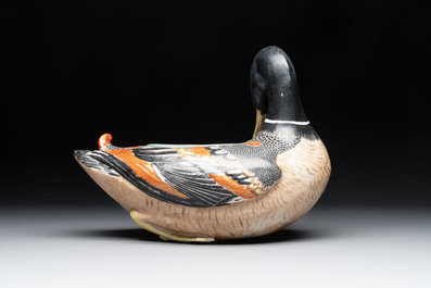 A Japanese Kutani duck-form vessel and a pair of small Satsuma vases, 19th C.
