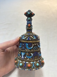 A pair of Chinese precious stone-inset and enamelled gilt-silver filigree bell-form covered boxes, silver mark, 19/20th C.