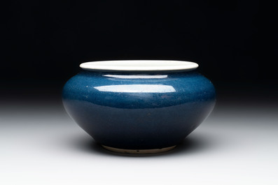 A Chinese sacrificial blue-glazed bowl, 17/18th C.