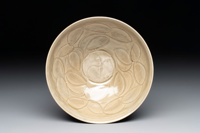 Two Chinese Yaozhou celadon bowls with anhua floral design, Song/Yuan