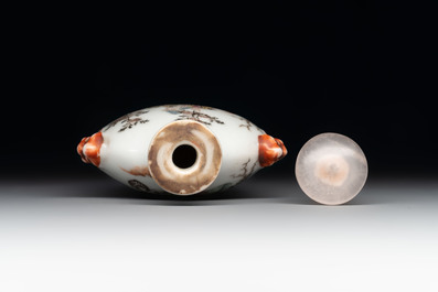 A Chinese famille rose snuff bottle with figural design, 19th C.