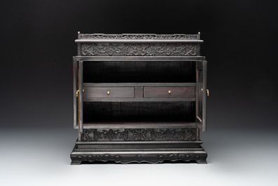 A Chinese zitan cabinet of curiosities with five-clawed dragons, 19/20th C.
