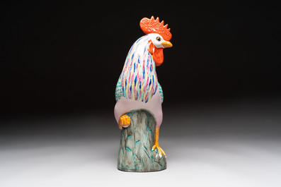 A pair of Chinese famille rose phoenixes and a rooster, Jingdezhen mark, 20th C.