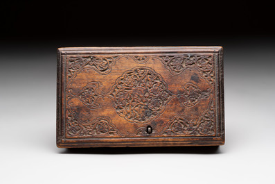 An Ottoman jewellery scale with a wooden box with brass weights, 18/19th C.