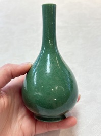 Six Chinese green-glazed wares, with four wooden stands, Chenghua mark, 19/20th C.