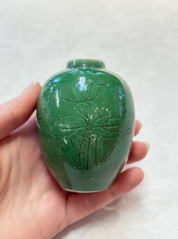 Six Chinese green-glazed wares, with four wooden stands, Chenghua mark, 19/20th C.