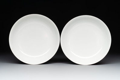 Six Chinese robin's egg-glazed saucers and seven ruby-back plates, Qianlong and Shengshengchun 生生春 marks, 19/20th C.