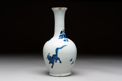Two blue and white Dutch Delft chinoiserie vases, 17/18th C.