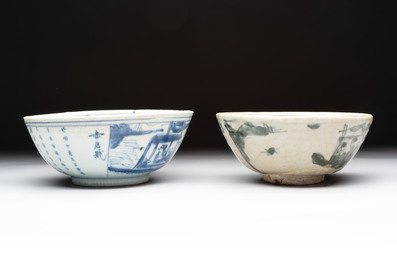 Eight Chinese blue and white shipwreck wares, 17/18th C.