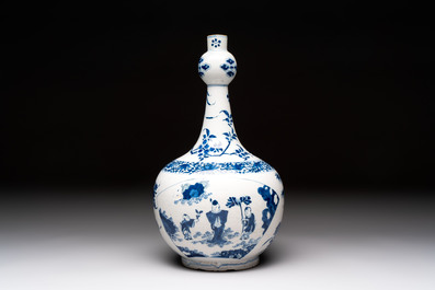 A blue and white Dutch Delft chinoiserie Transitional-style bottle vase, 18th C.