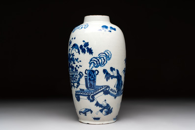 Two blue and white Dutch Delft chinoiserie vases, 17/18th C.