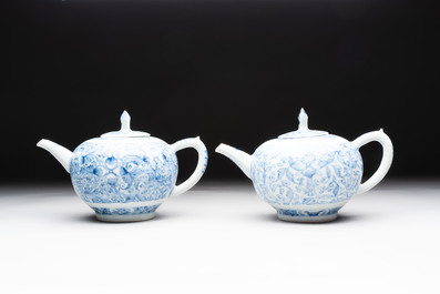 Eight Chinese blue and white shipwreck wares, 17/18th C.