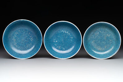 Six Chinese robin's egg-glazed saucers and seven ruby-back plates, Qianlong and Shengshengchun 生生春 marks, 19/20th C.