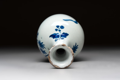 Two blue and white Dutch Delft chinoiserie vases, 17/18th C.