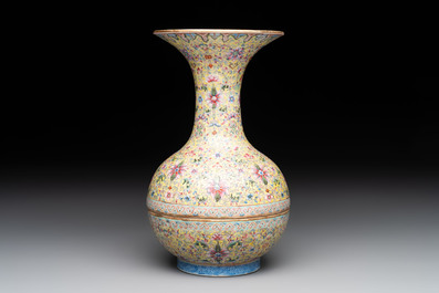 A Chinese famille rose 'flower scroll' vase-shaped box and cover, Qianlong mark, 19th C.