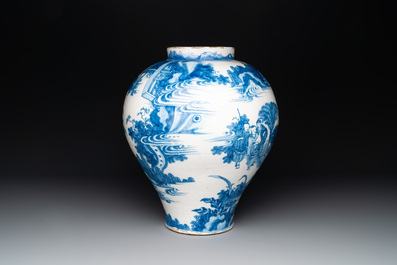 A large blue and white Dutch Delft chinoiserie baluster vase in Transitional style, 2nd half 17th C.