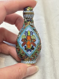 A diverse group of four Chinese snuff bottles, one with Qianlong mark, 19th C.