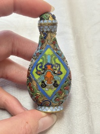 A diverse group of four Chinese snuff bottles, one with Qianlong mark, 19th C.
