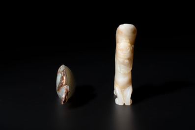 Two Chinese celadon, white and russet jade carvings, 18/19th C.