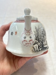 Two Chinese famille rose vases and a covered teapot, Yongzheng and Qianlong mark, signed Yu Wenhuan 余文環, 20th C.