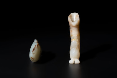 Two Chinese celadon, white and russet jade carvings, 18/19th C.