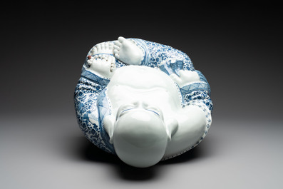 A large Chinese blue, white and copper-red Milefo Buddha, Zhu Mao Ji 朱茂記造 mark, 20th C.