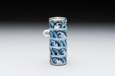 A Chinese blue and white silver-mounted 'sea waves' bird feeder and a wooden box, Xuande mark, 19/20th C.