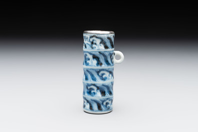 A Chinese blue and white silver-mounted 'sea waves' bird feeder and a wooden box, Xuande mark, 19/20th C.