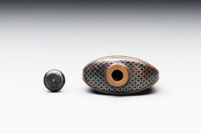 A Chinese lacquered and mother-of-pearl-inlaid 'Chang'e 嫦娥' snuff bottle, Qianlong mark and of the period