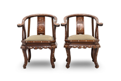 A pair of Chinese bone-inlaid hongmu chairs with dragons and phoenixes design, 20th C.
