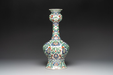 An large Iznik-style garlic head vase, Boch Fr&egrave;res Keramis, 20th C.