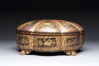 A Chinese Canton gilt-lacquered box and cover, incl. mother-of-pearl accessories, 19th C.
