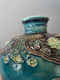 A fine Chinese Fahua 'meiping' vase with figural design, Ming